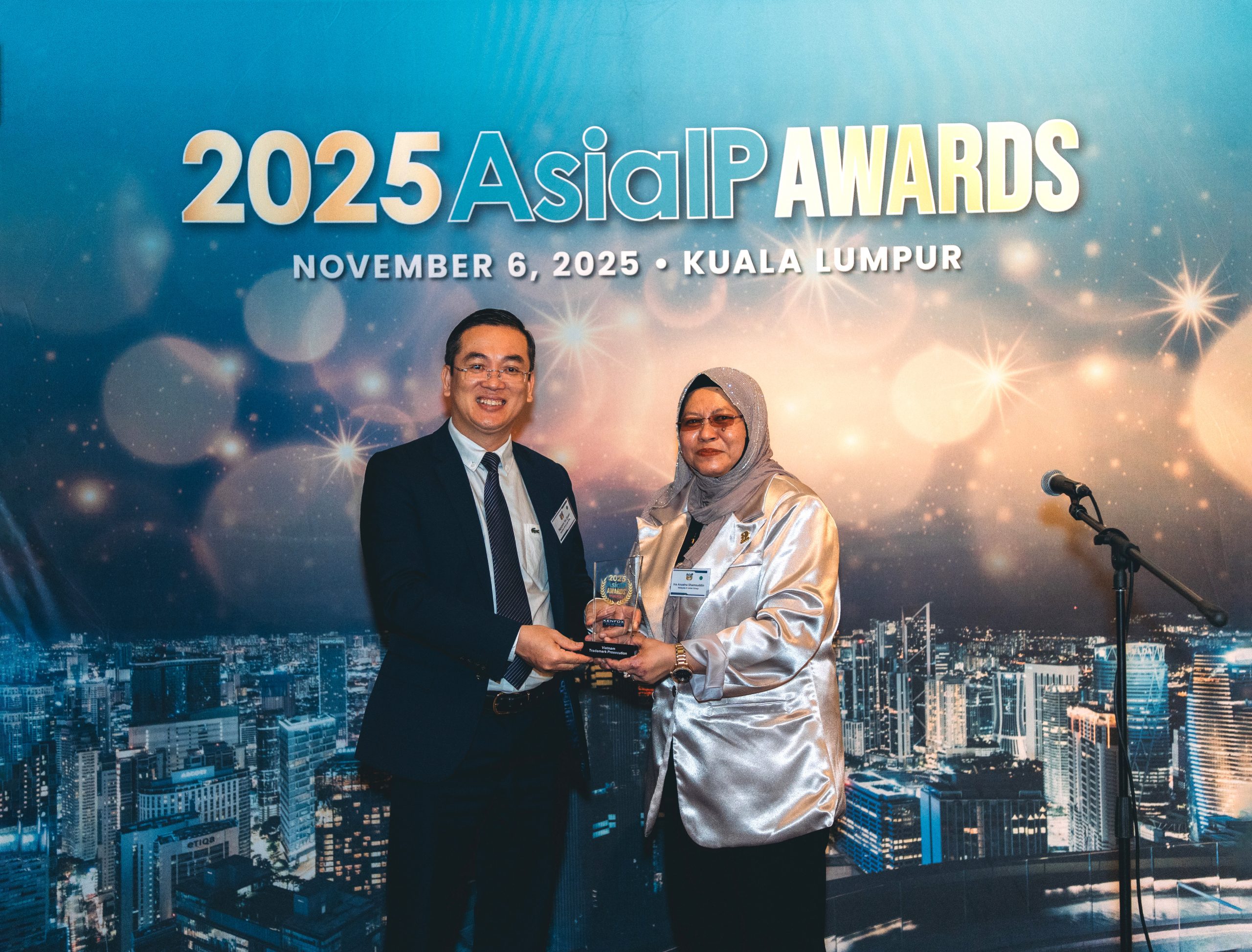 Kenfox at the Asia IP Awards (2)